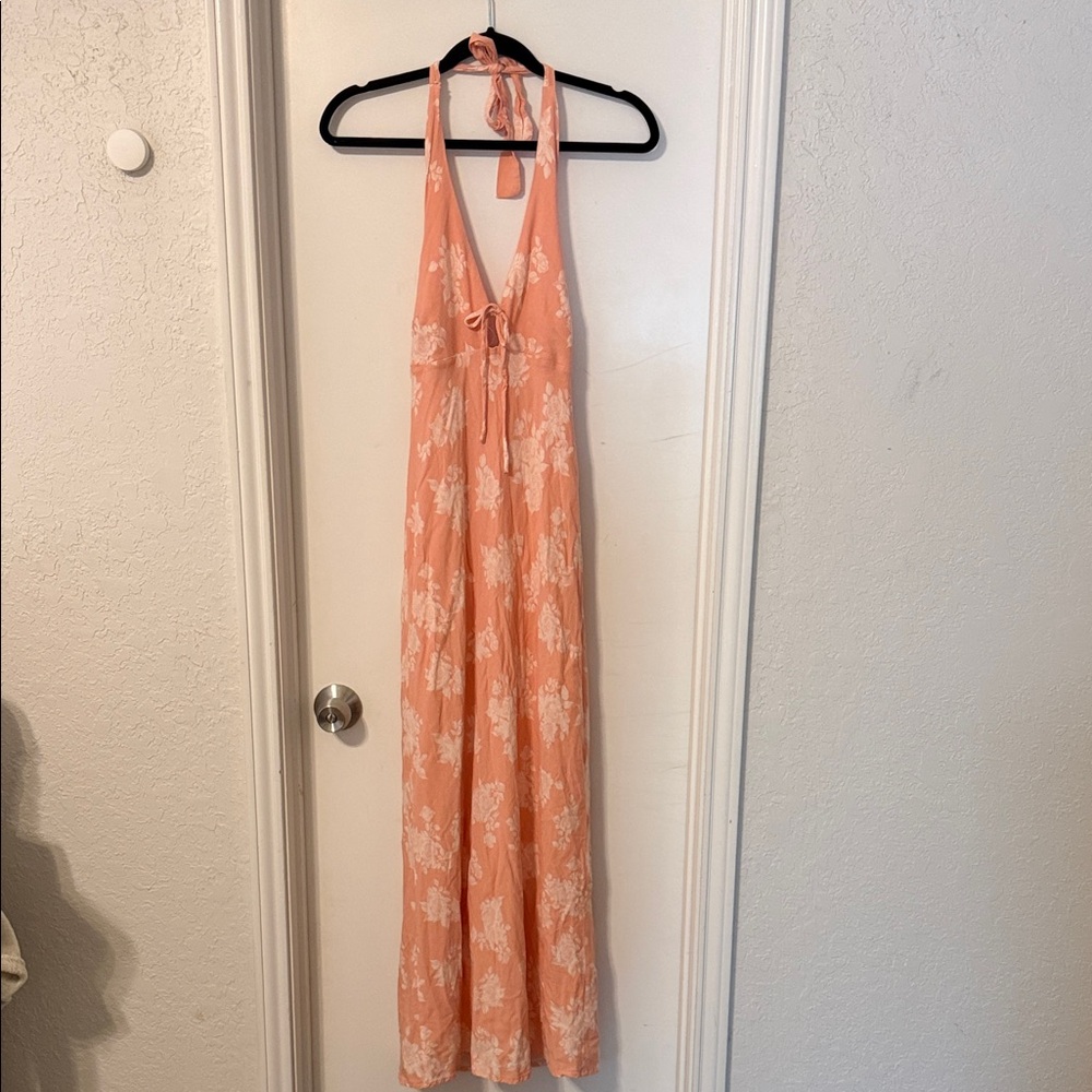 wild fable Peach Halter Maxi Dress with White Floral Print